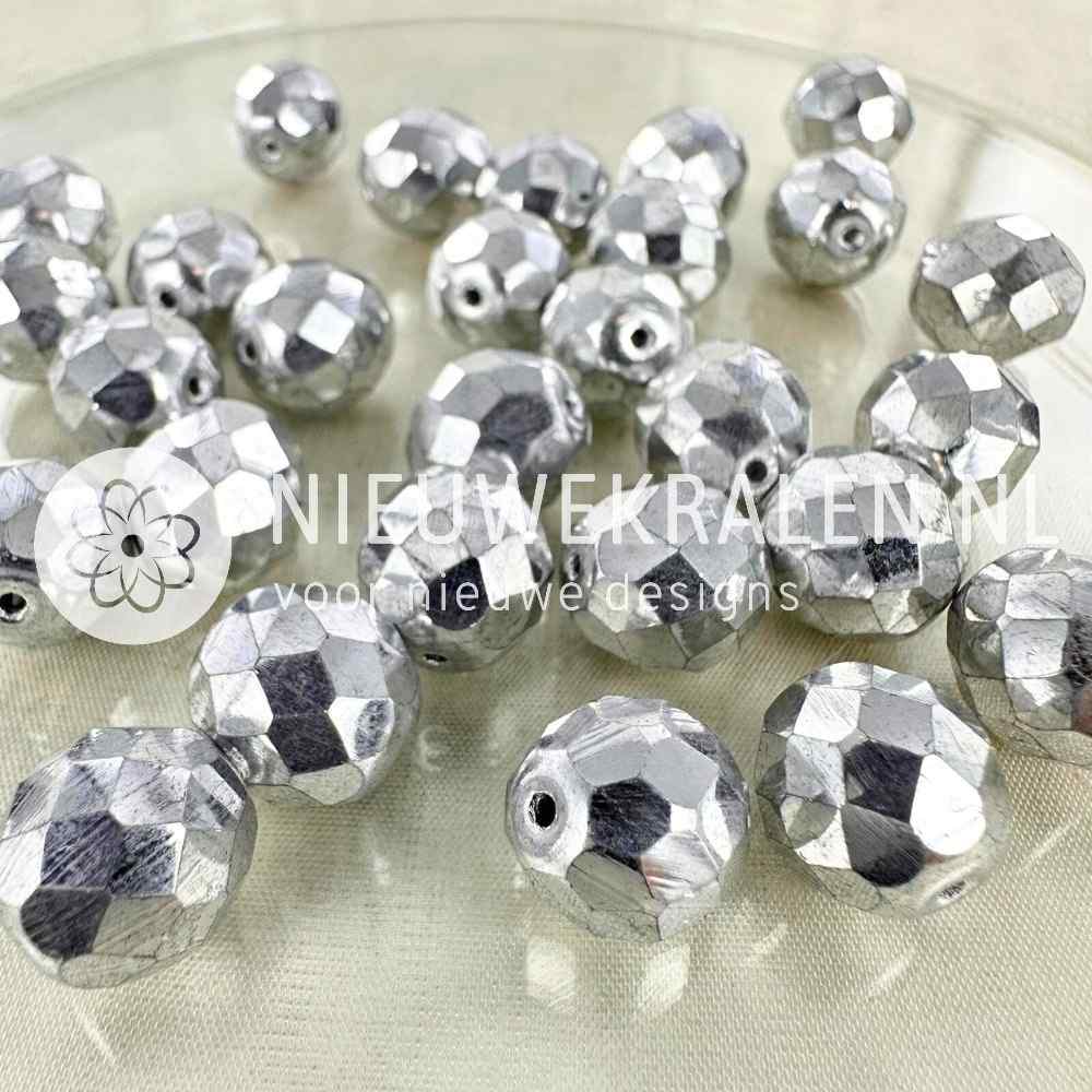 Tsjechische facet kralen 12 metallic zilver – Fire Polished glaskralen van Preciosa met schitterende glans.