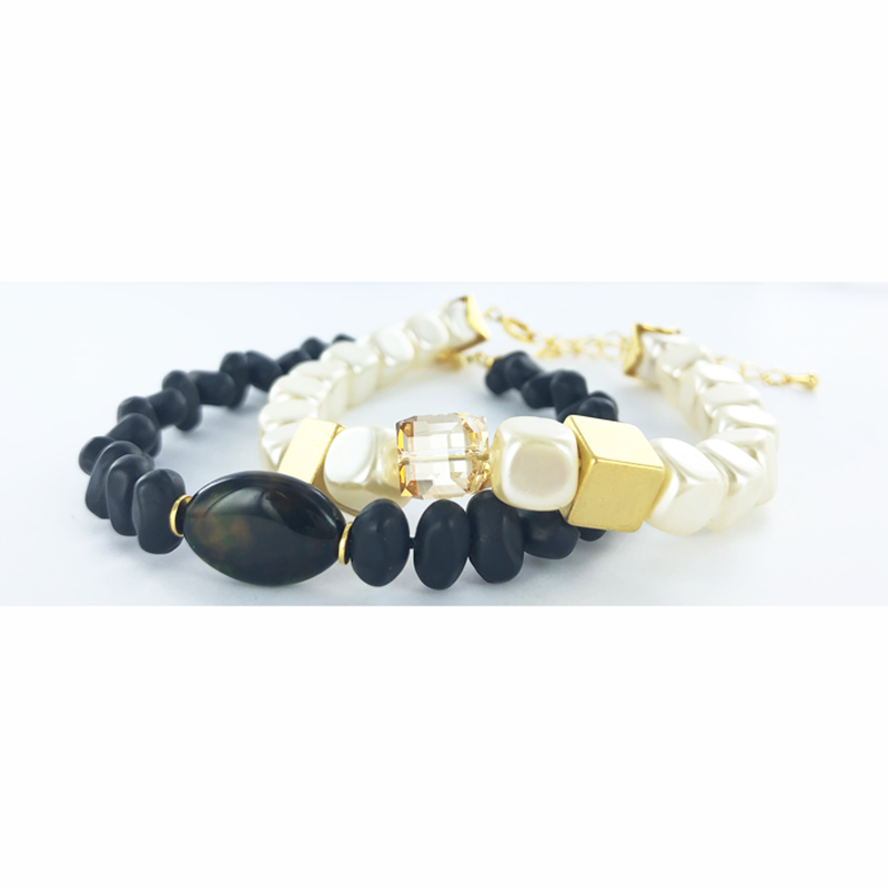 Parels glasparels kralen blokje 6mm crème per 10 stuks