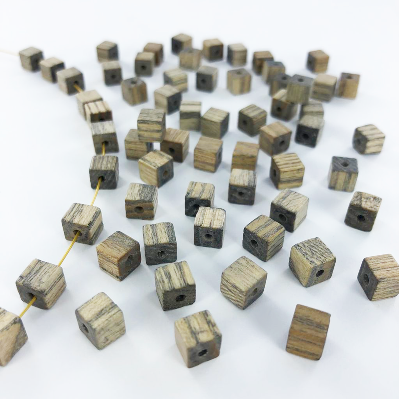 Houten kralen blokje 6mm bruin per 10 stuks