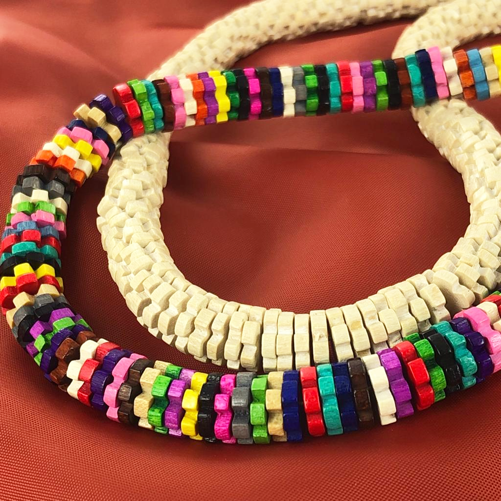 Unieke houten bloemkraal voor sieraden maken inspiratie Nieuwekralen