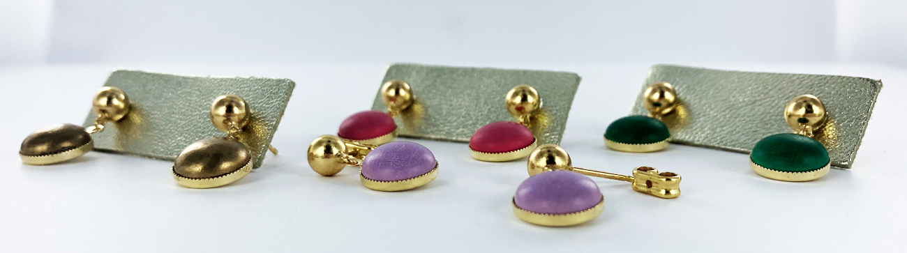 Cabochon hout roze 10mm per 2 stuks