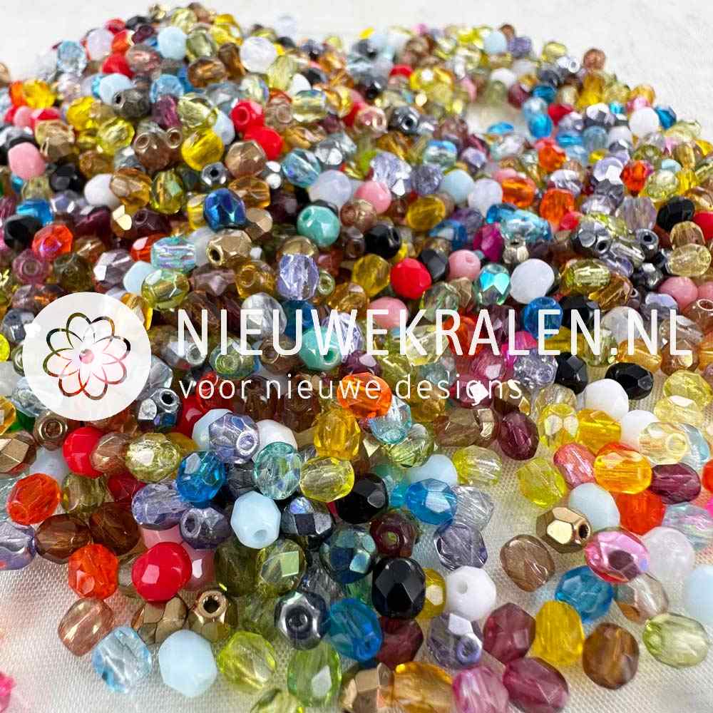 Tsjechische facet kralen 4 mm – Fire Polished kralen van Preciosa, mix van kleuren en afwerkingen. Luxe Tsjechische glaskralen met schitterende glans.