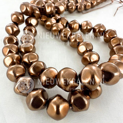 Barok glasparels 10 mm Caramel Bronze – parels met een warme bruin-bronskleurige parelmoer afwerking.
