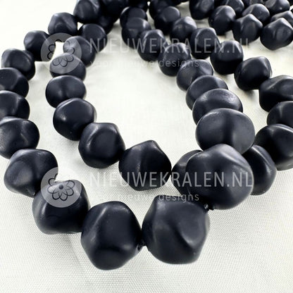 Barok glasparels 12 mm Black – parels in zacht mat zwart