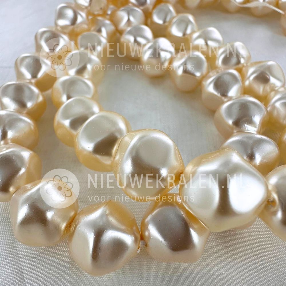 Barok glasparels 14 mm Cream – parels in parelmoer crème
