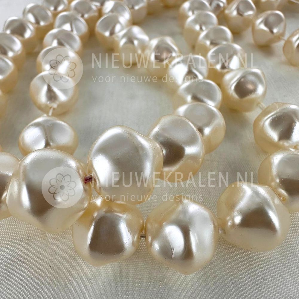 Barok glasparels 14 mm Light Cream – parels in parelmoer lichtcrème
