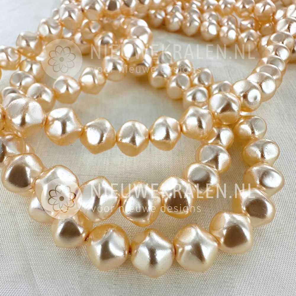 Barok glasparels 8 mm Cream – parels in parelmoer crème