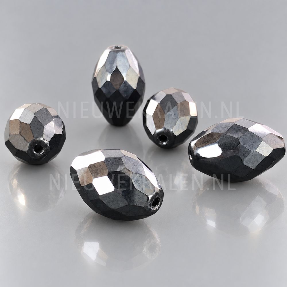 Fire Polished facet kralen ovaal 18 mm x 12 mm antraciet van Preciosa uit Tsjechië