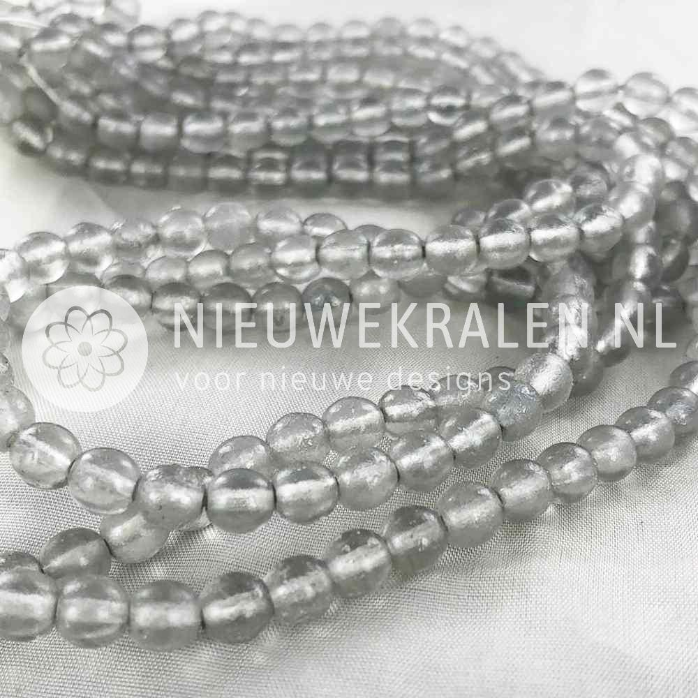 Glaskralen rond zilvergrijs mat/glans 6 mm met karakteristieke afwerking
