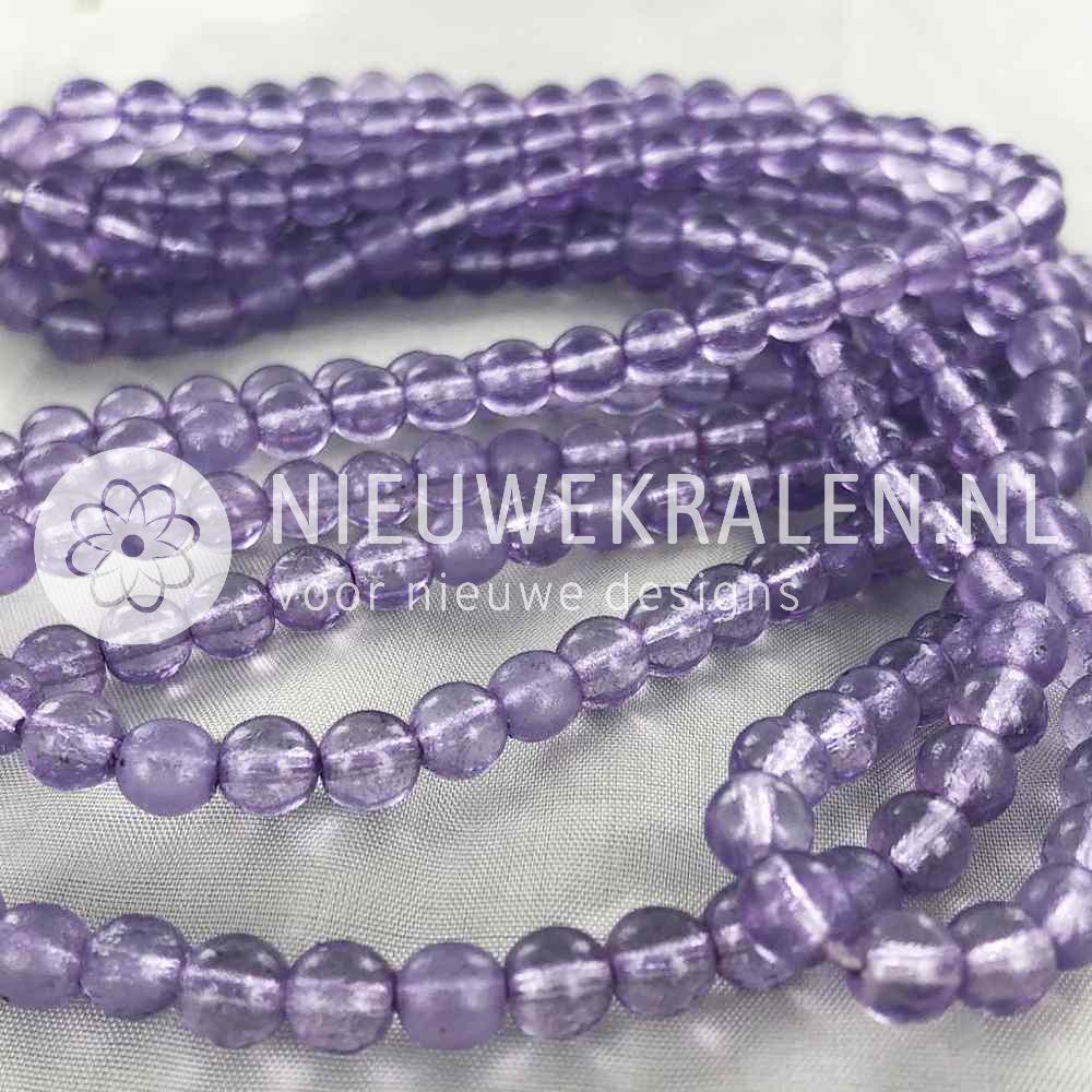 Glaskralen rond lila mat/glans 6 mm met karakteristieke afwerking