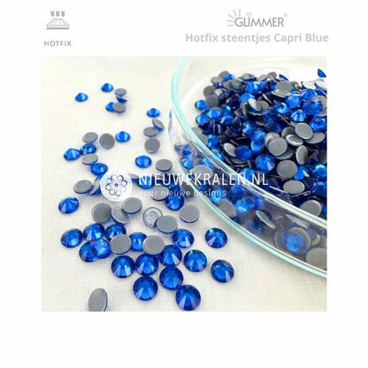 Glimmer hotfix steentjes SS20 in de kleur Capri Blue met vaste lijmlaag