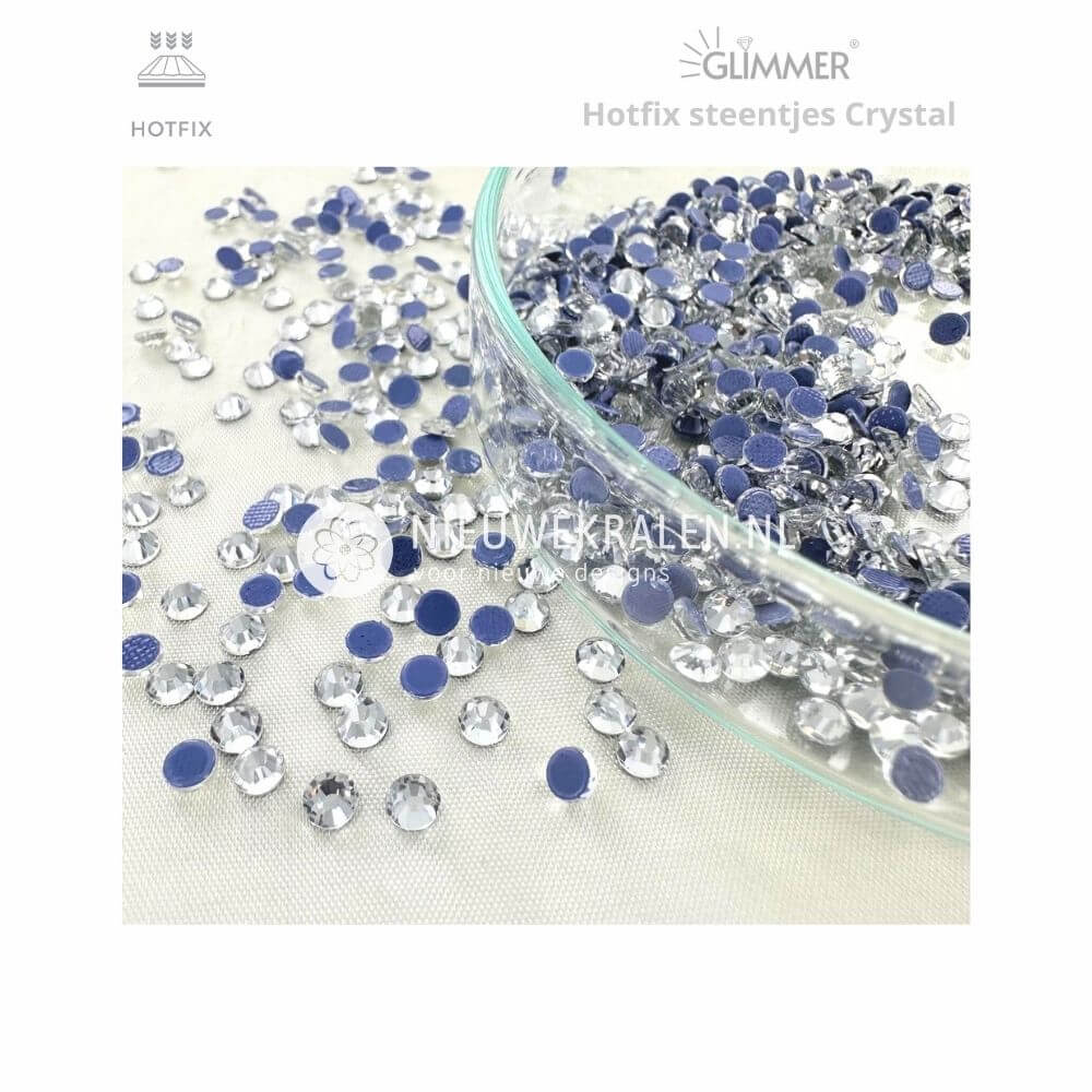 Glimmer hotfix steentjes SS16 in de kleur Crystal met vaste lijmlaag