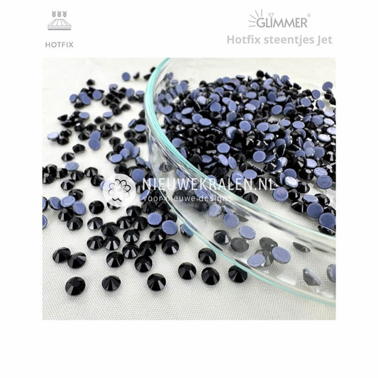 Glimmer hotfix steentjes SS16 in de kleur Jet met vaste lijmlaag