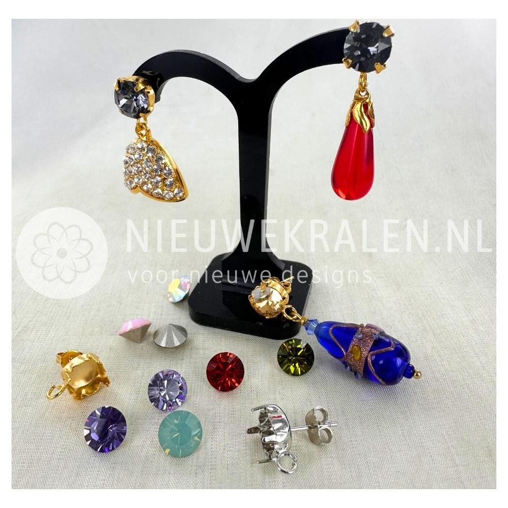 Inspiratie van oorbellen met setting en Swarovski- en Preciosa-puntstenen, gecombineerd met gekleurde druppelkralen van glas en bedels. NieuweKralen.nl