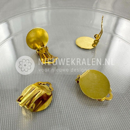 Oorclips met rond plaatje goud 15 mm