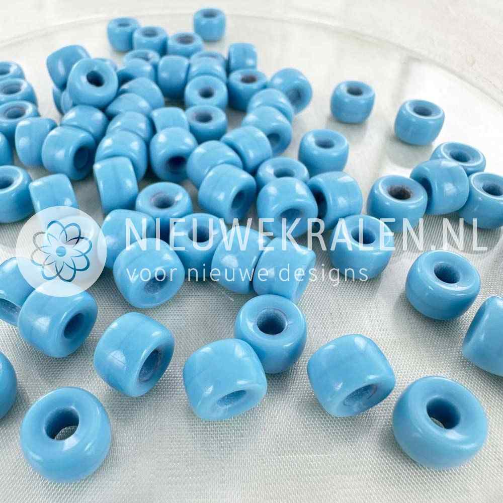Pony Beads 9mm babyblauw – opaque blauwe Tsjechische glaskralen met groot rijggat