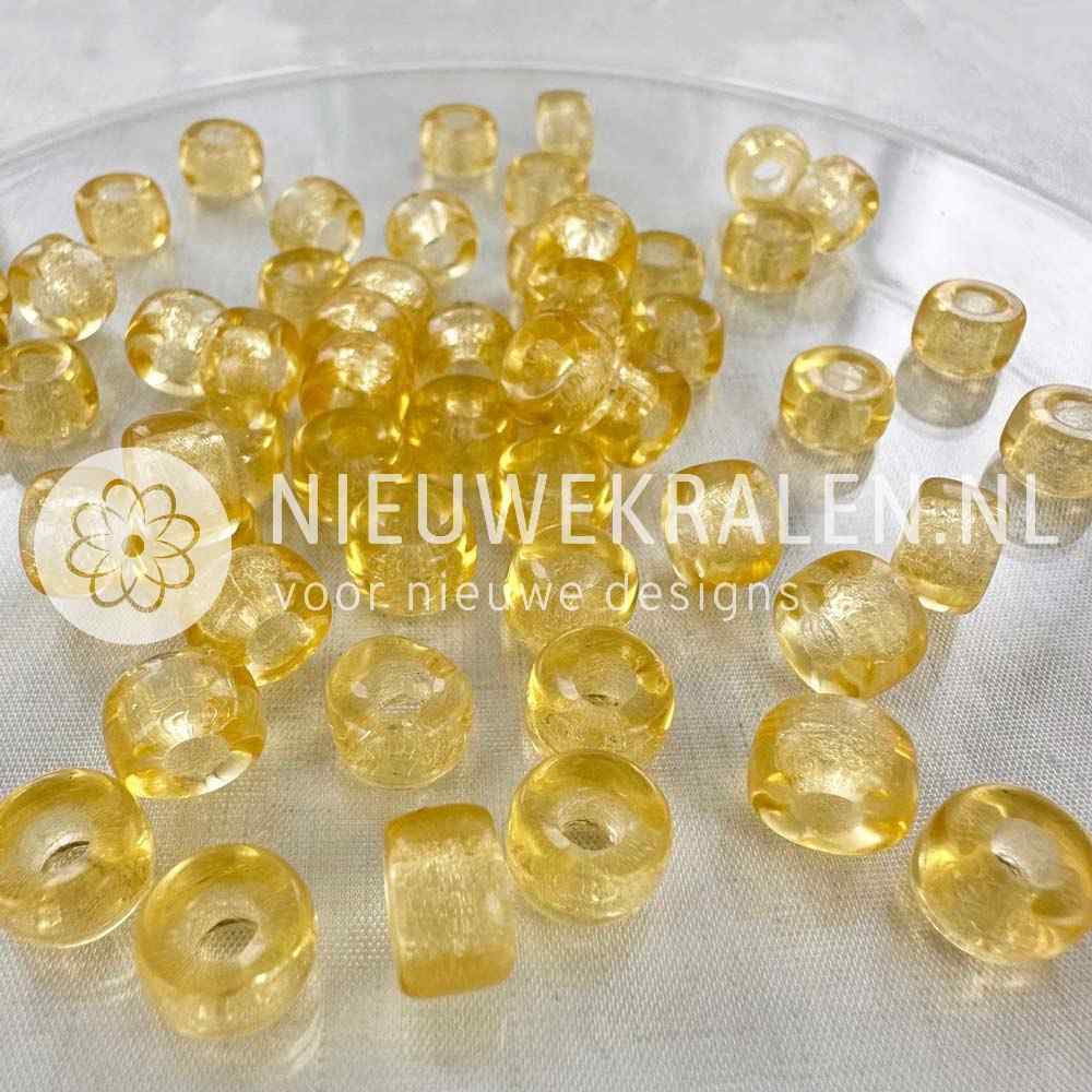 Pony Beads 9mm beige – transparant lichtbeige Tsjechische glaskralen met groot rijggat