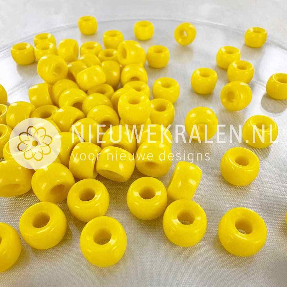 Pony Beads 9mm opaque geel – ondoorzichtige gele Tsjechische glaskralen met groot rijggat