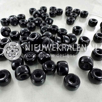 Pony Beads 9mm zwart – Tsjechische glaskralen met groot rijggat in de kleur opaque zwart ondoorzichtig