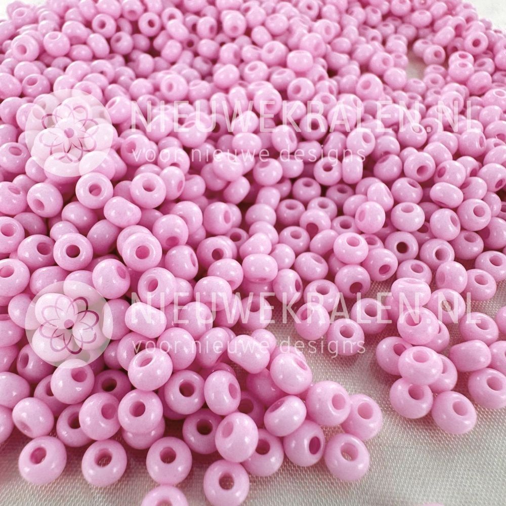Preciosa rocailles 6/0 Luminous Pink (03292) – roze Tsjechische seed beads en borduurkralen van ca. 4 mm