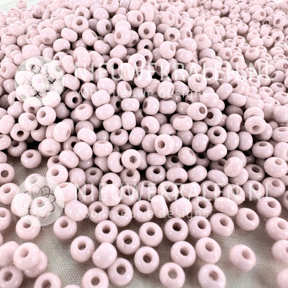 Preciosa rocailles 6/0 Pale Blush Pink (03294) – roze Tsjechische seed beads en borduurkralen van ca. 4 mm