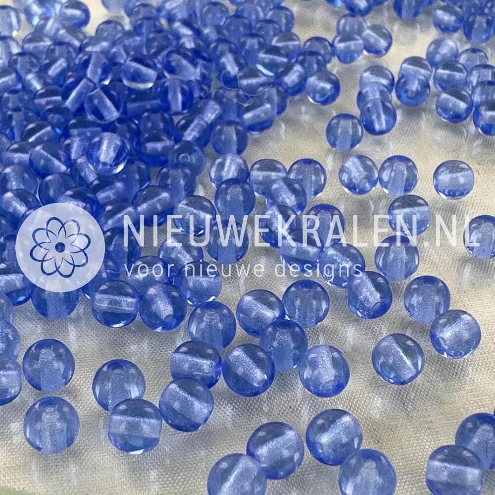 Ronde Pressed Beads glaskralen van 5 mm in transparant lichtblauw, Tsjechische glaskralen