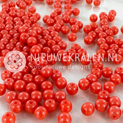 Ronde Pressed Beads glaskralen van 5 mm in opaque oranje