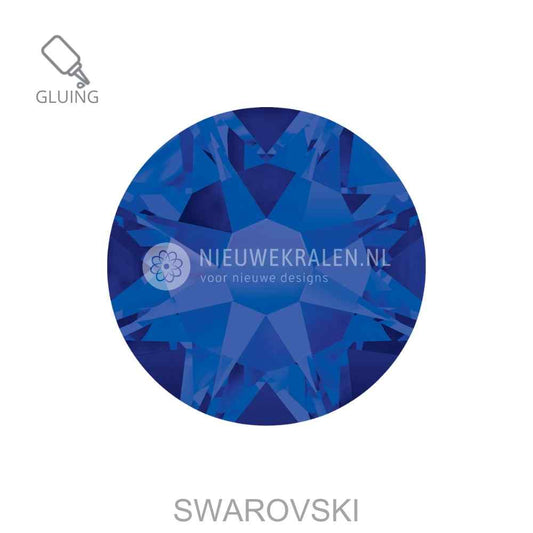 Swarovski plakstenen Non Hotfix SS16 Crystal Meridian Blue (001MBLEU) – luxe flatback kristallen zonder lijmlaag in diepblauwe kristaltint met een metallic spiegeleffect in een bijzondere luxe kleurenspectrum.