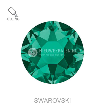 Swarovski plakstenen Non Hotfix SS16 Emerald (205) – luxe flatback kristallen zonder lijmlaag in een diepe groene kristaltint.