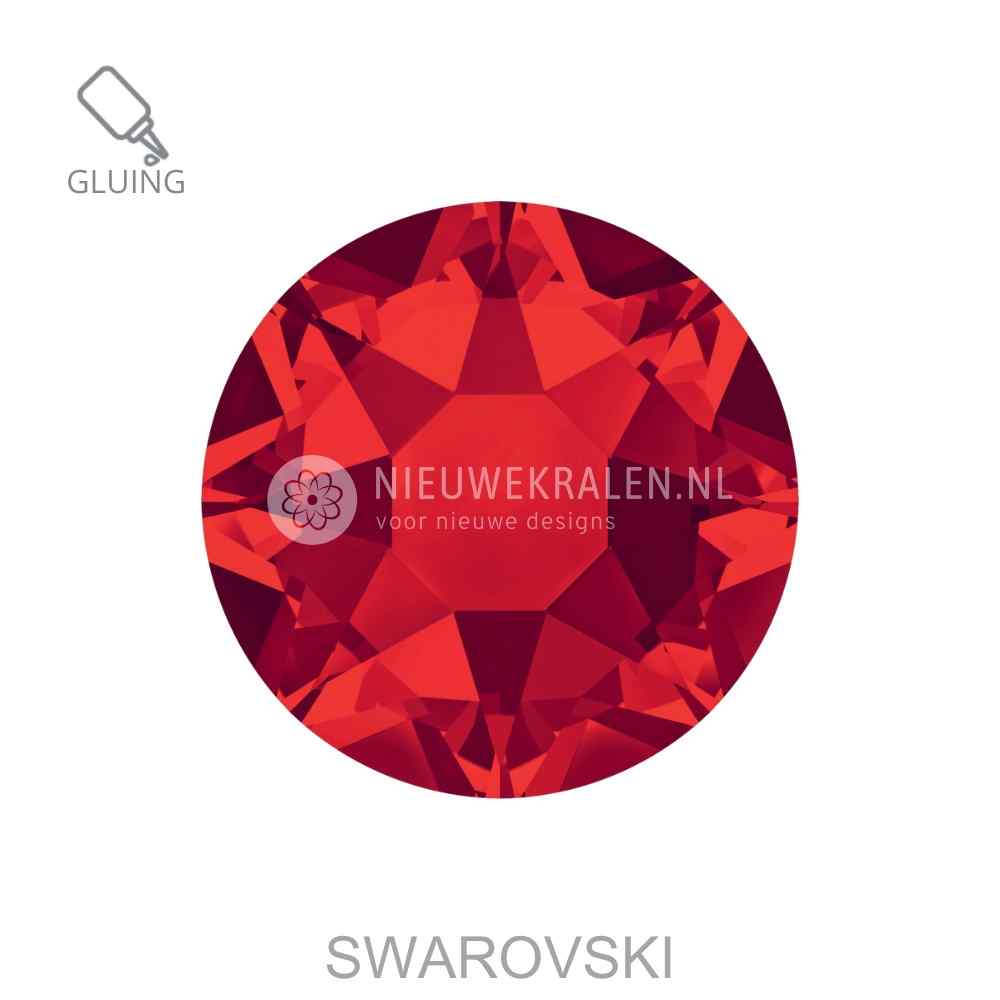 Swarovski plakstenen Non Hotfix SS16  Light Siam (227) – luxe flatback kristallen zonder lijmlaag in een heldere rode kristaltint.