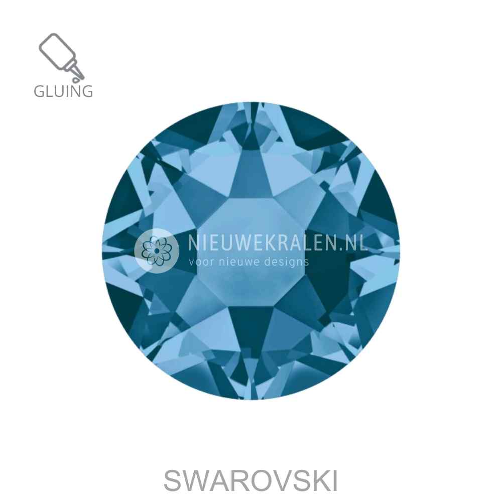 Swarovski plakstenen Non Hotfix SS16 Montana (207) – luxe flatback kristallen zonder lijmlaag in een nachtblauwe kristaltint.