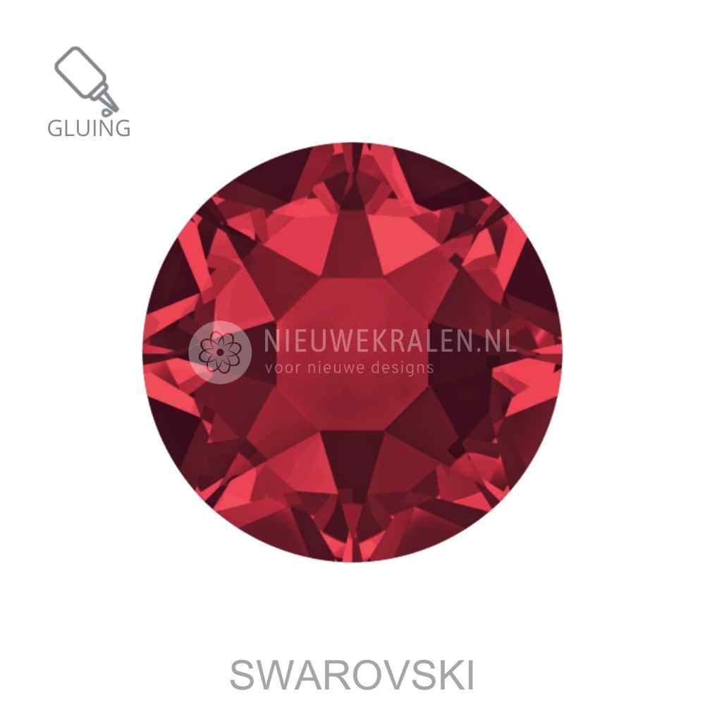 Swarovski plakstenen Non Hotfix SS16 Siam (208) – luxe flatback kristallen zonder lijmlaag in een bordeauxrode kristaltint.
