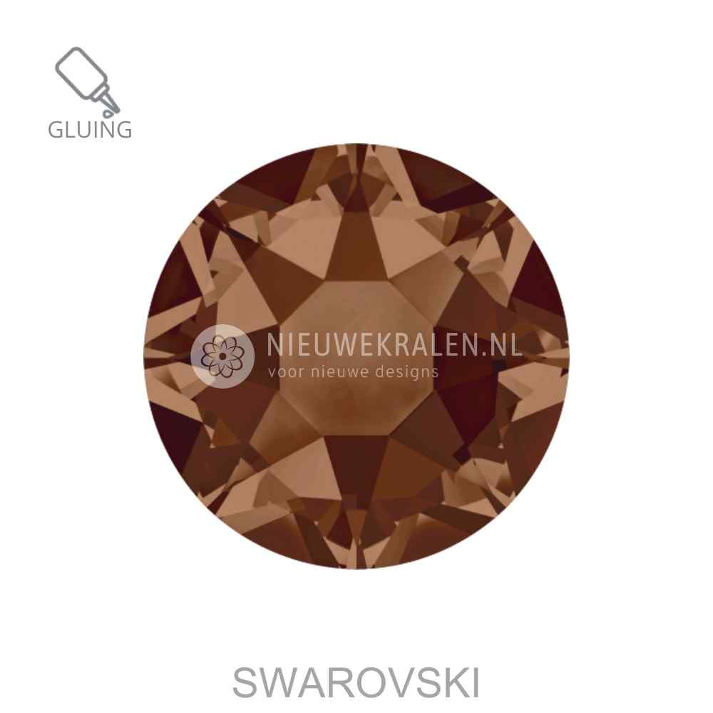 Swarovski plakstenen Non Hotfix SS16 Smoked Topaz (220) – luxe flatback kristallen zonder lijmlaag in een bruine topaas kristaltint.