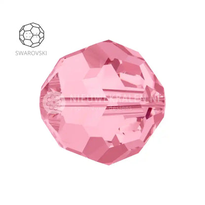 Swarovski Round Beads 6mm Light Rose (223) kristalkralen in een elegante lichtroze kleur – facetgeslepen close-up productfoto.