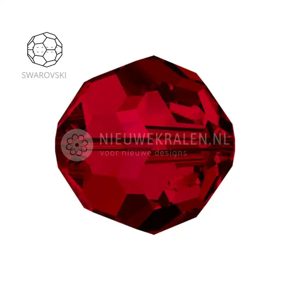 Swarovski Round Beads 6mm Siam 208 kristalkralen in donkerrood – facetgeslepen close-up productfoto.