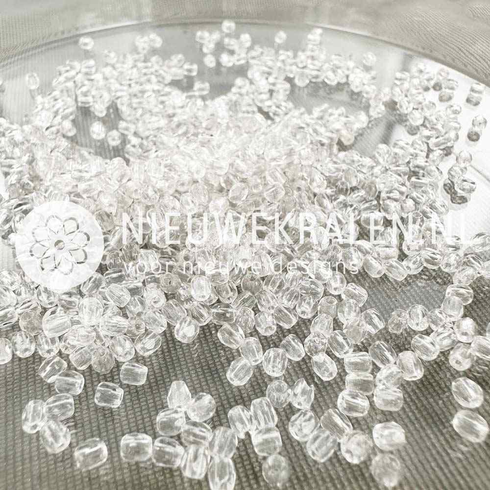 Tsjechische facet kralen 3 mm in de kleur crystal, transparant kristal kleur - Fire polished glaskralen van Preciosa.