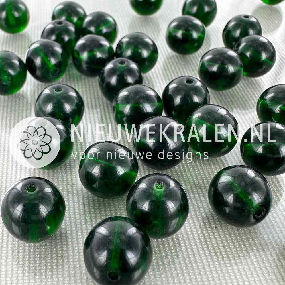 Tsjechische glaskralen rond 10mm emerald groen transparant – pressed beads Boheems glas