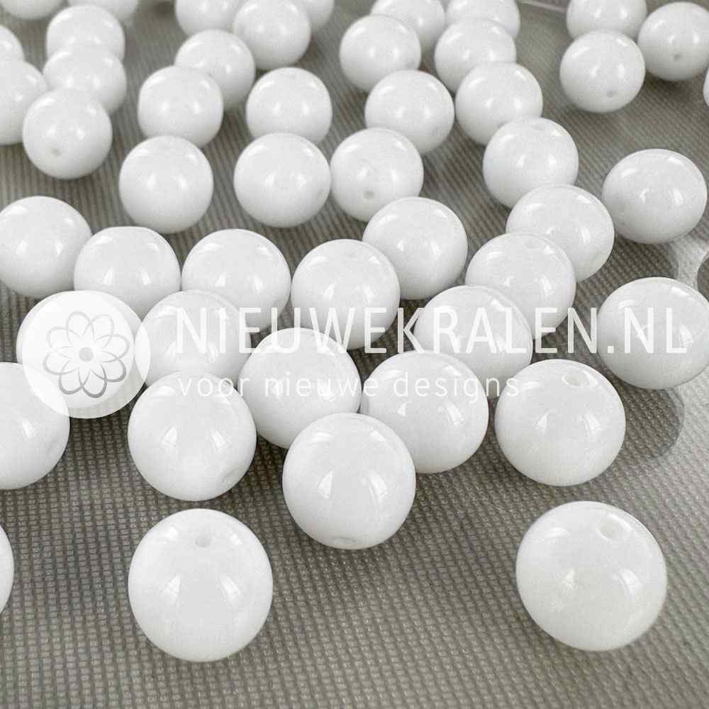 Tsjechische glaskralen rond 10mm wit opaque – pressed beads Boheems glas