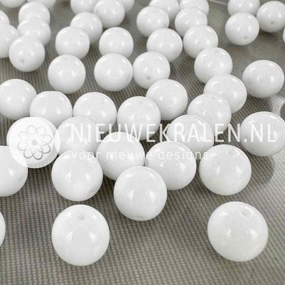 Tsjechische glaskralen rond 10mm wit opaque – pressed beads Boheems glas