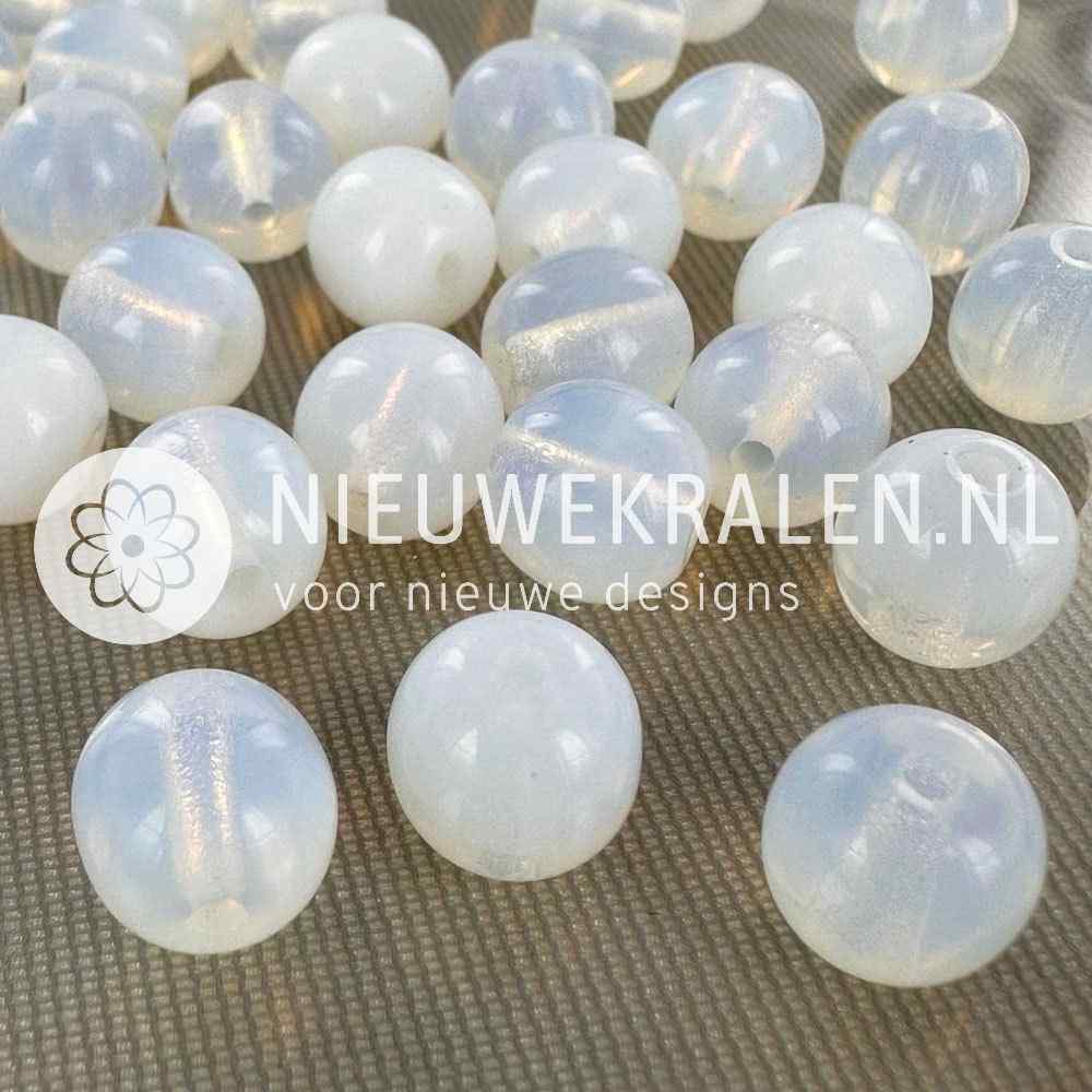 Tsjechische glaskralen rond 10mm smokey wit semi transparant – pressed beads Boheems glas