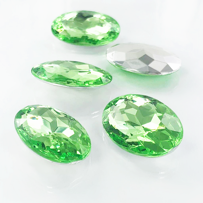 Fancy stones facet ovaal kunststof 25mm x 18mm groen Nieuwekralen