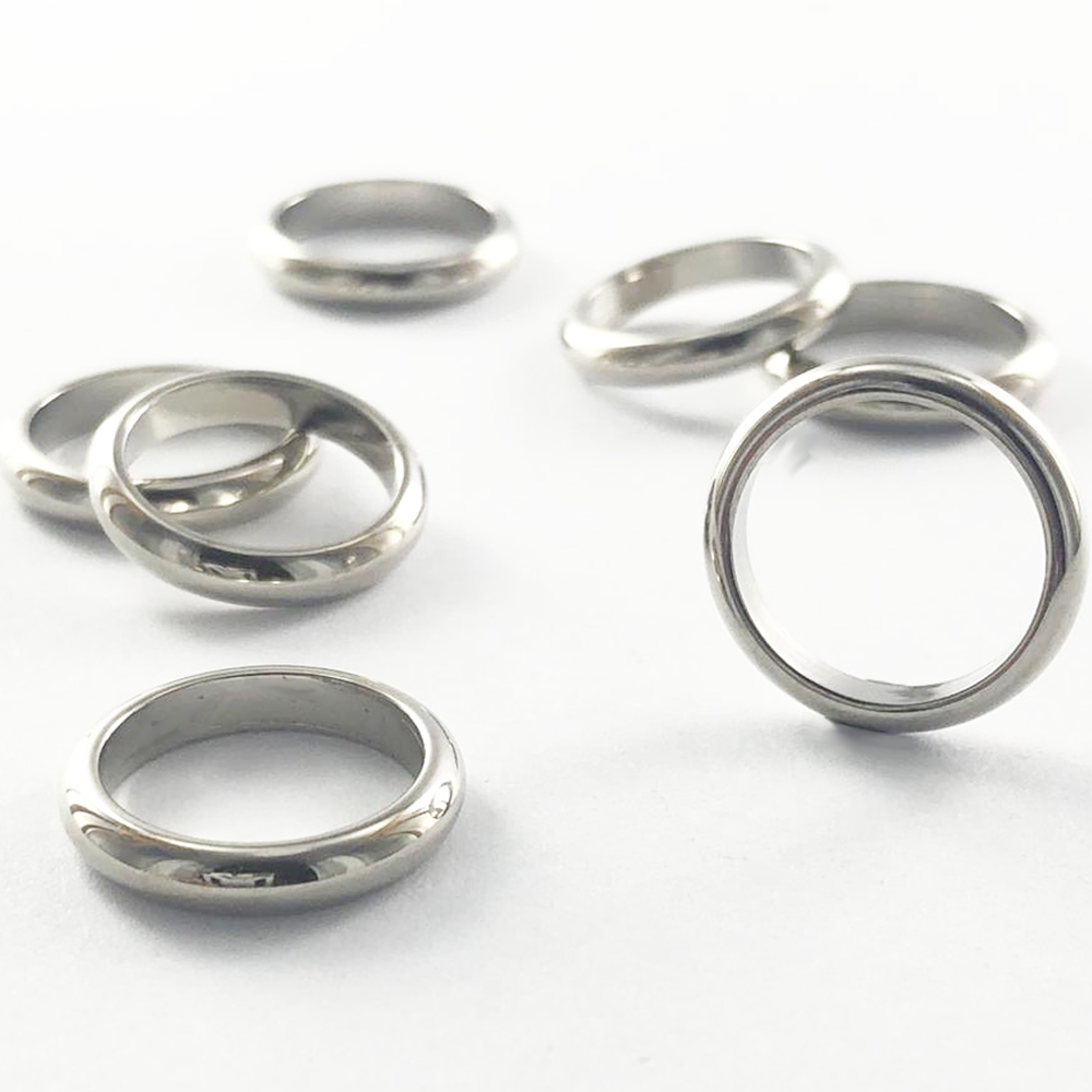 Gesloten ringen rond 18mm zilver per 1 stuk