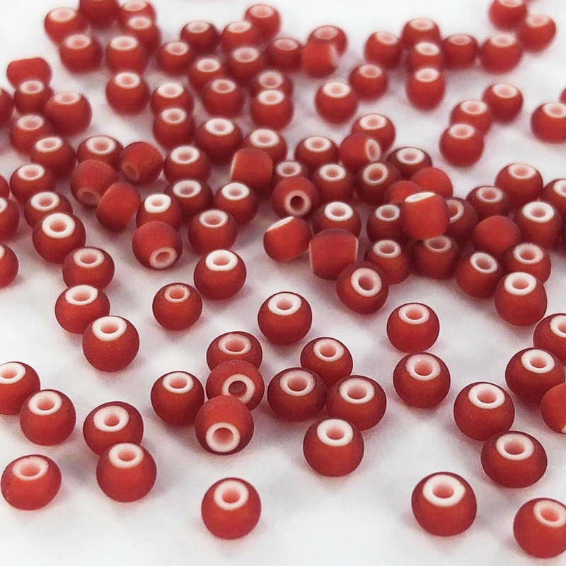 Glaskralen cilinder mat rood met witte kern 4mm per 10 gram