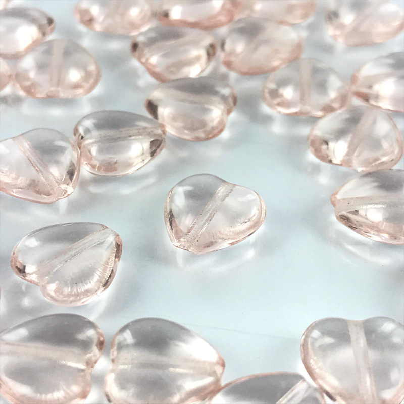 Hartjes kralen glas roze 9mm per 5 stuks