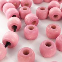 Afbeelding in Gallery-weergave laden, Houten kralen cilinder 10mm mat roze per 30 stuks
