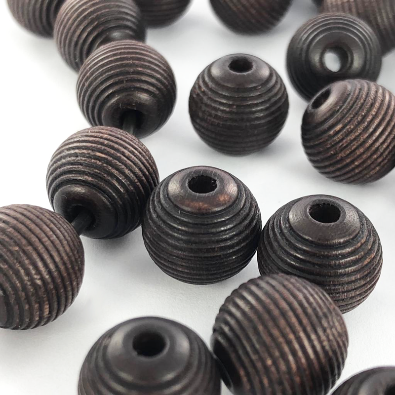 Houten kralen rond geribbeld 12mm mat bruin per 20 stuks