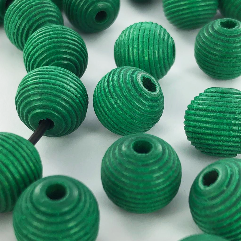 Houten kralen rond geribbeld 12mm mat groen per 20 stuks