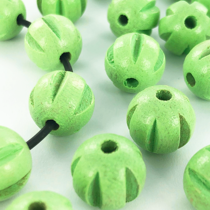 Houten kralen rond met inkeping 12mm groen per 10 stuks