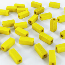 Afbeelding in Gallery-weergave laden, Houten kralen staafje 10mm geel per 10 stuks
