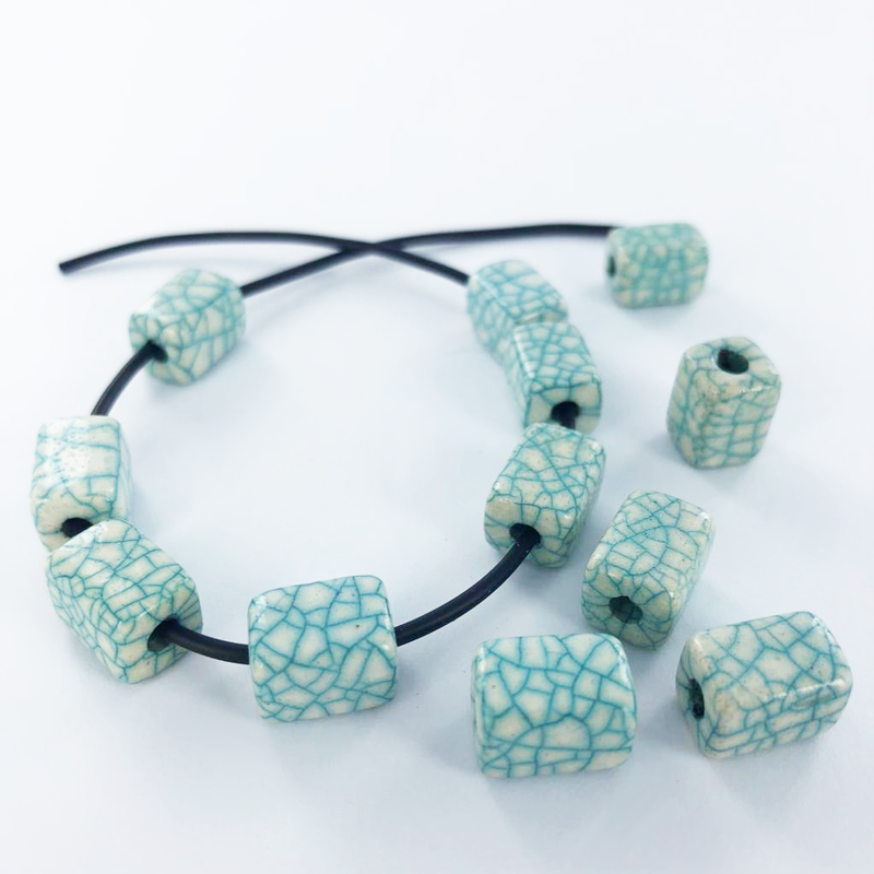 Keramiek porselein kralen rechthoek 11mm turquoise per 3 stuks